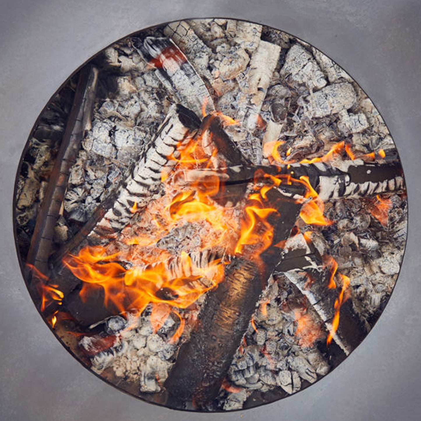 Le Bol - Gril extérieur avec base de 24'' en acier Corten