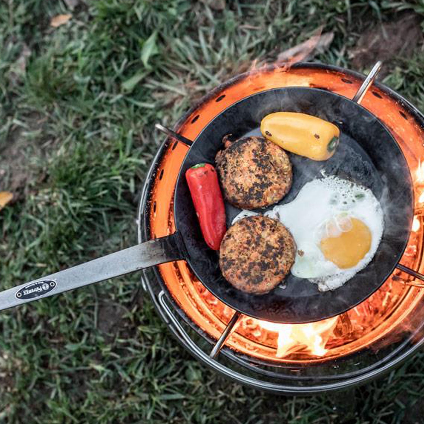 Petromax - Poêle de fer forgé  sp24