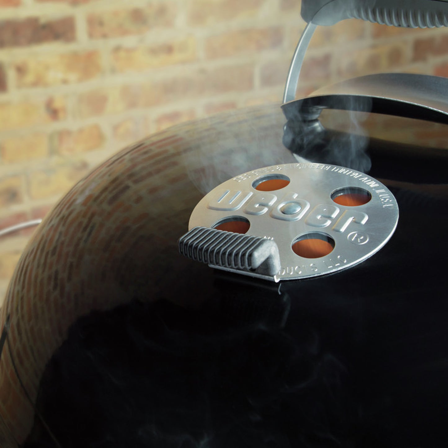 Weber - Barbecue au charbon Performer 22 po
