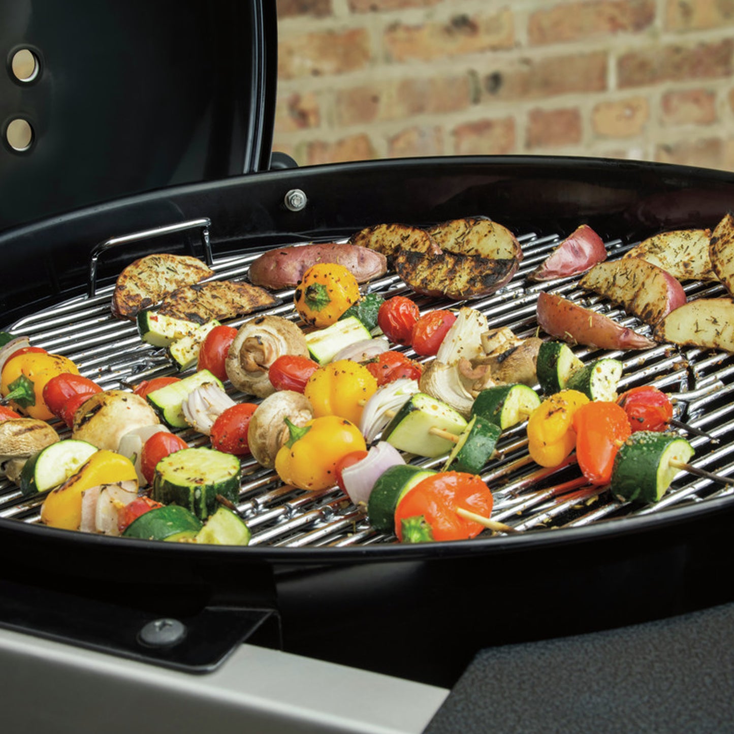 Weber - Barbecue au charbon Performer Deluxe 22 po - Noir