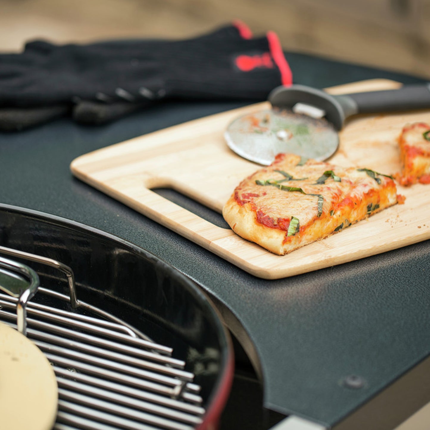 Weber - Barbecue au charbon Performer Deluxe 22 po - Noir