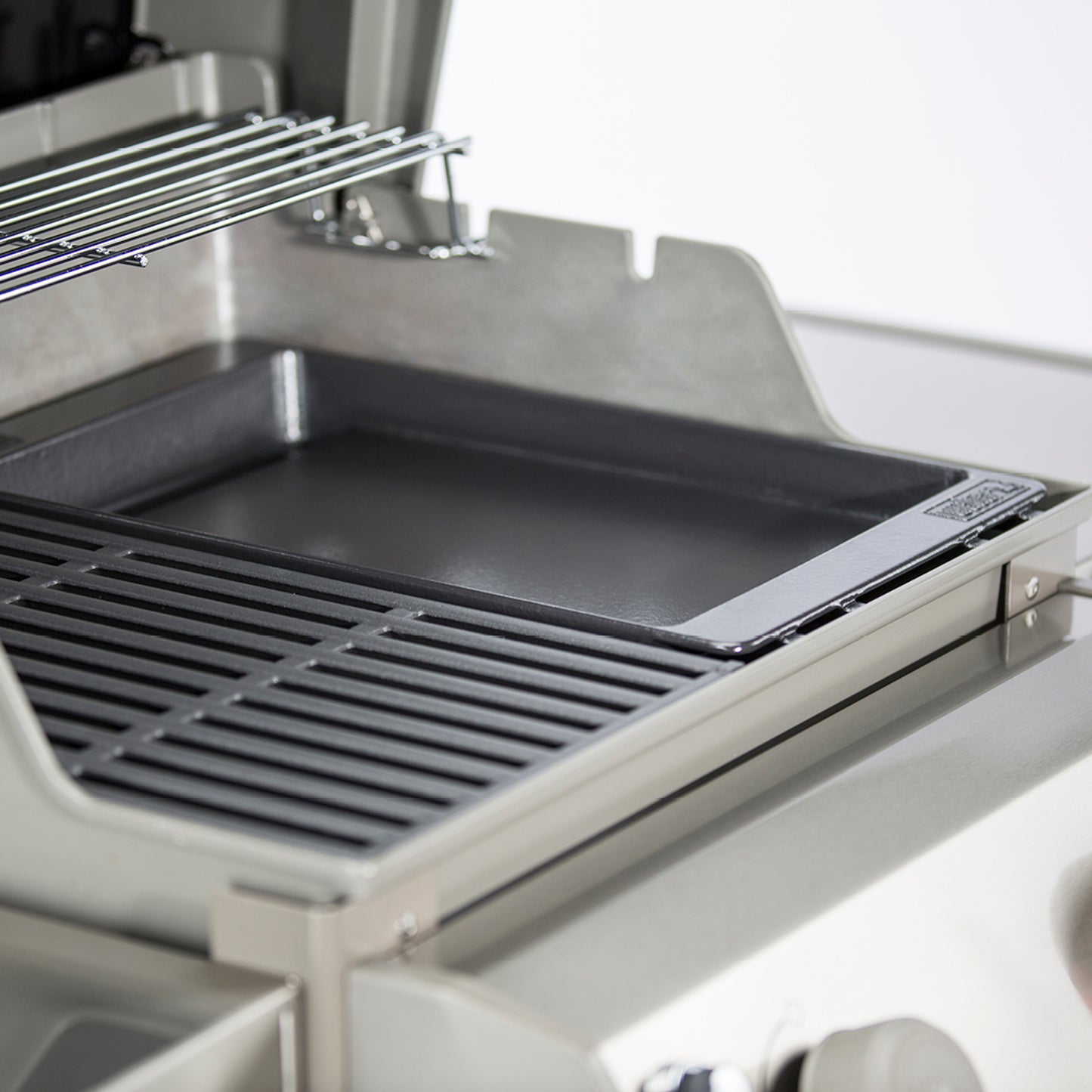 Weber - Plancha – Barbecues de séries Spirit II 200/300 et Spirit 200/30
