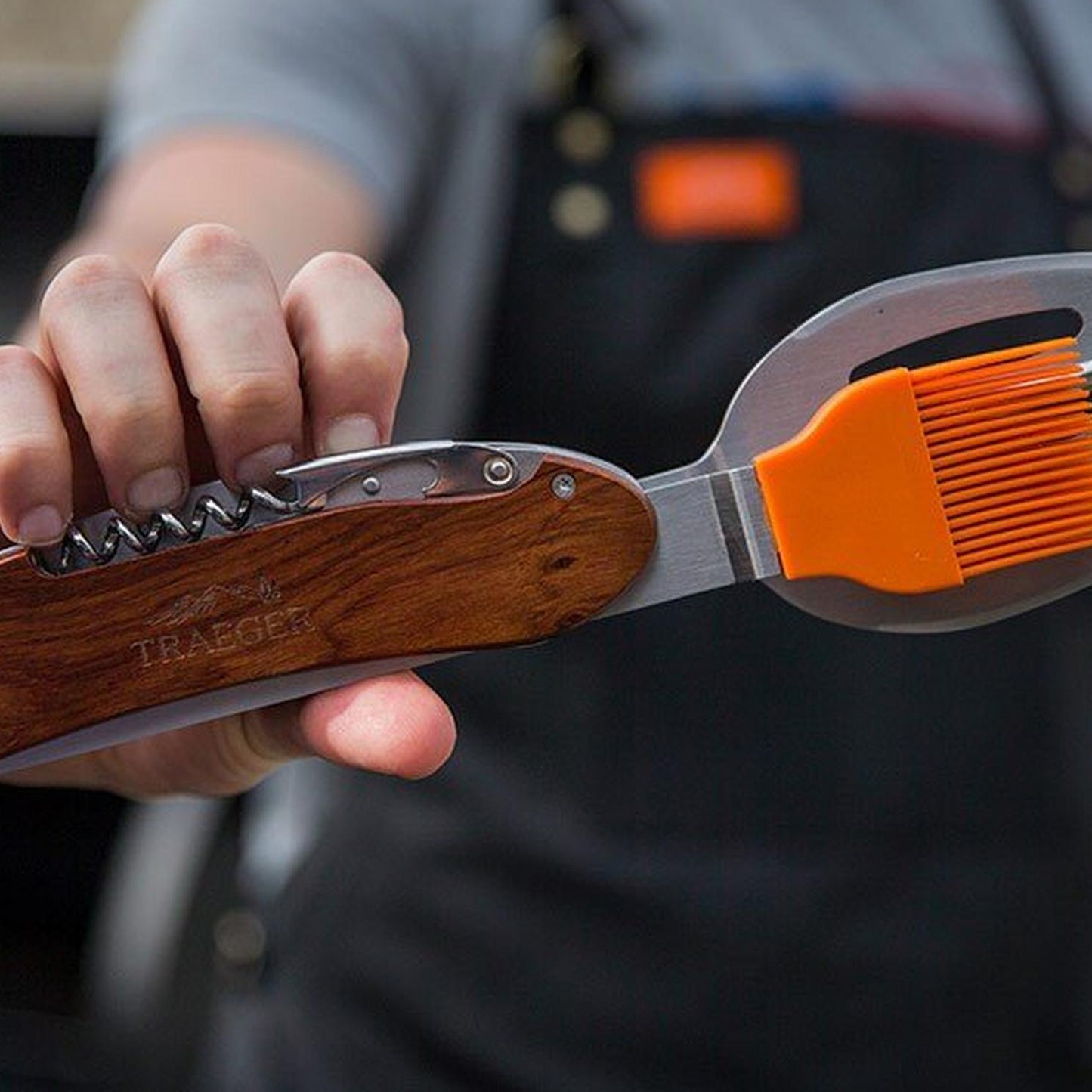 Traeger - Outil multifonction pour barbecue