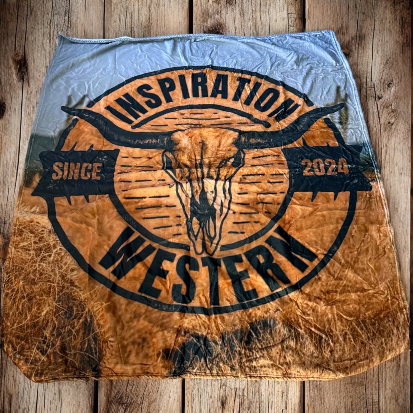 Inspiration Western - Couverture douce Inspiration Western – Modèle Foin & Crâne Longhorn
