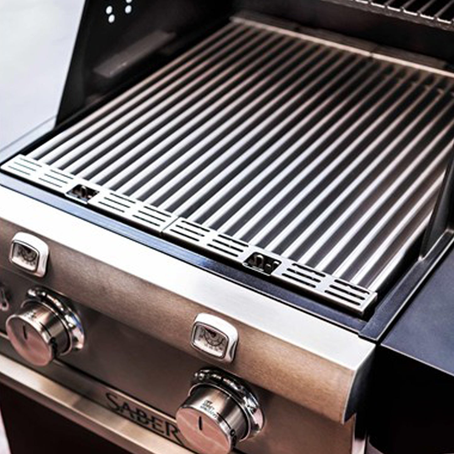 Saber - Barbecue au propane - Deluxe noir 2 brûleurs (330)