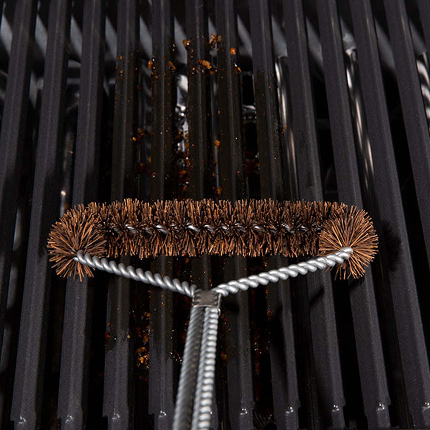 Broil King - Brosse à barbecue Triangulaire en Palmyre