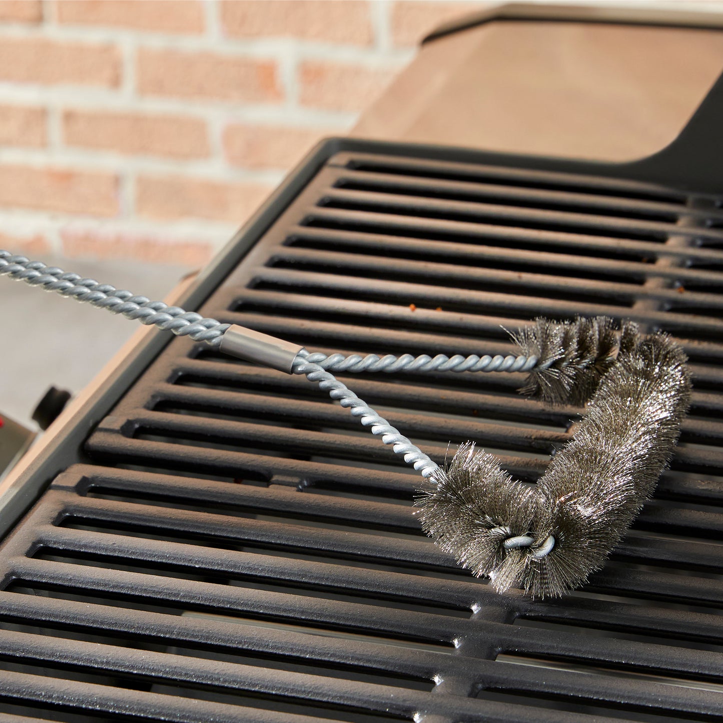 Weber - Brosse à barbecue - 18 po, à trois côtés